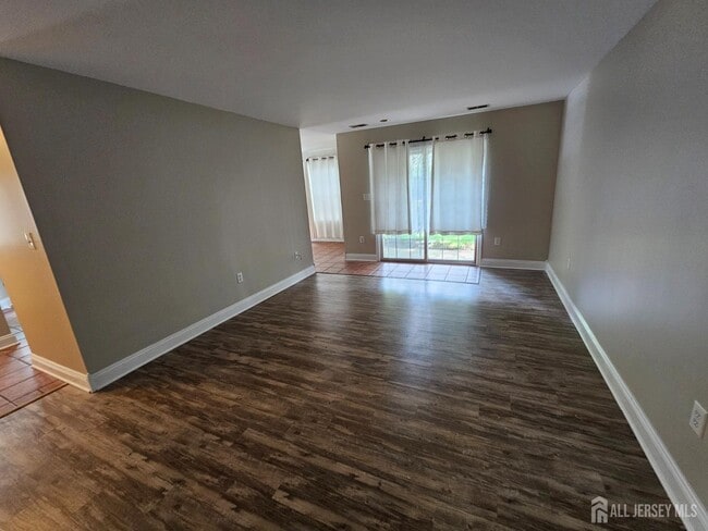 Building Photo - 1403 Cypress Ln