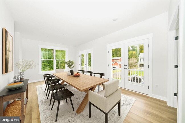 Building Photo - 801 Cedar Ave