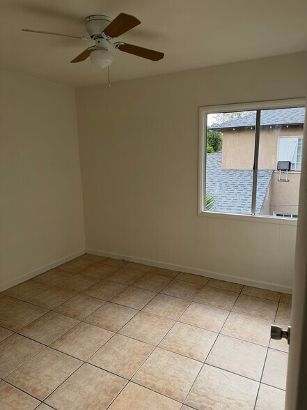 Building Photo - 15231 Acre St