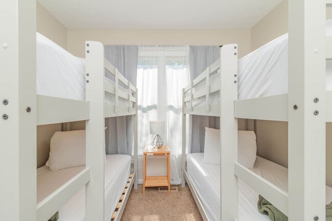 Building Photo - 1930 16th Ave