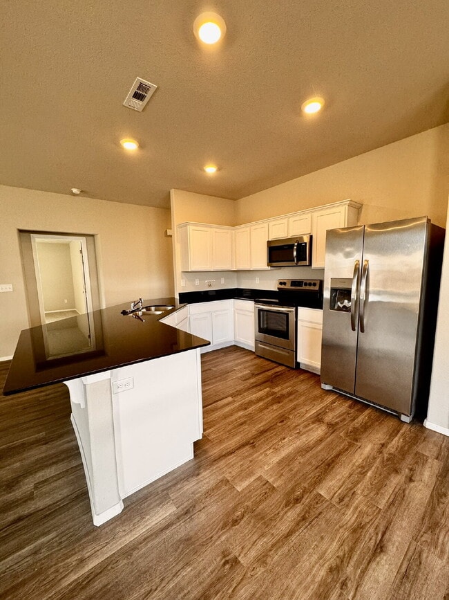 Building Photo - 1505 S Blandford St