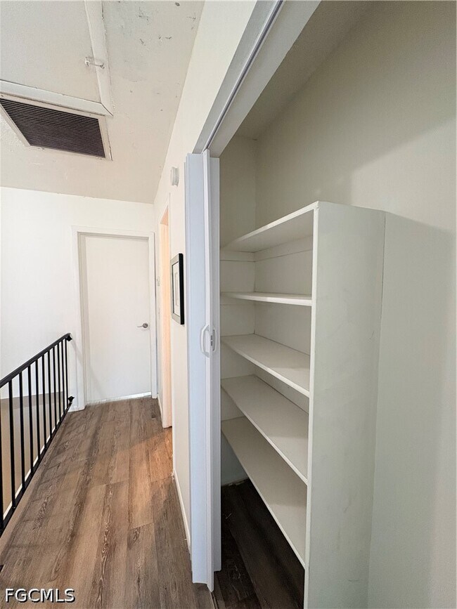 Building Photo - 4520 SW 8th Pl