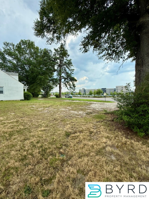 Building Photo - 4924 Bethlehem Rd