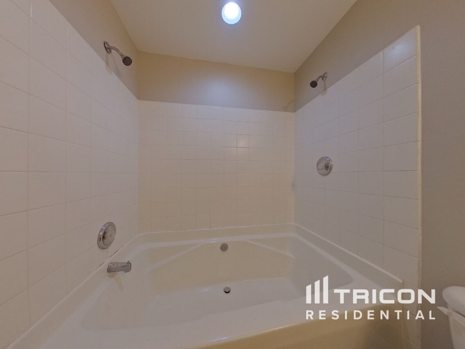 Building Photo - 2538 Terra Dr