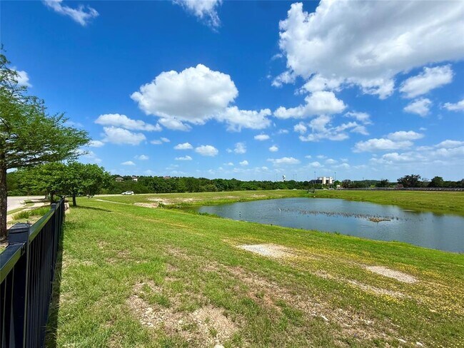Building Photo - 1807 Slate Creek Dr
