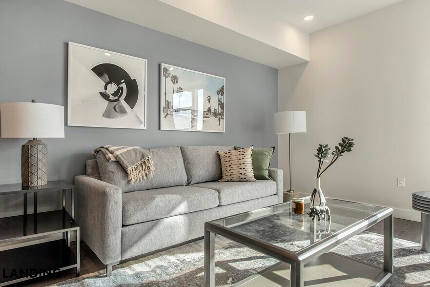 Building Photo - 949 Cleveland St