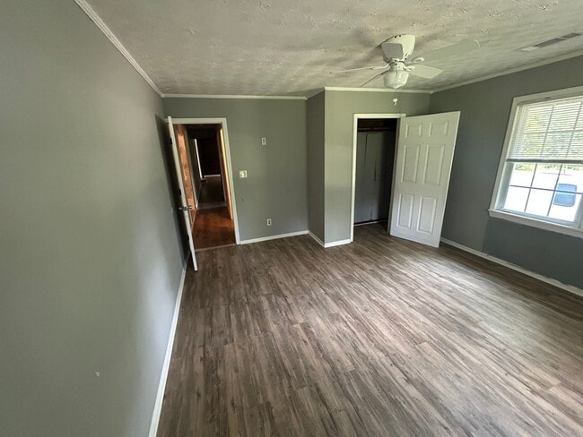 Building Photo - 78 Ralls Rd
