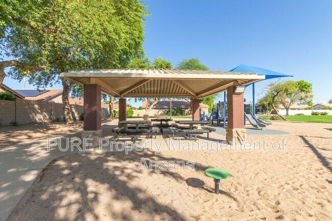 Building Photo - 8132 E Onza Ave