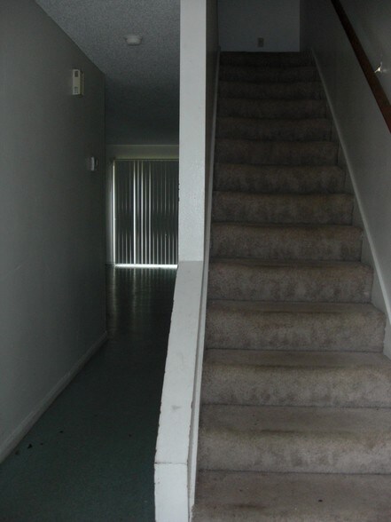 Building Photo - 44051 Stein Rd