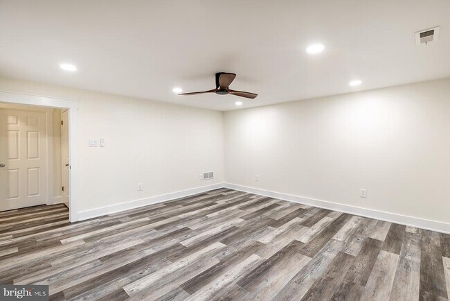 Building Photo - 1178 White Coral Ct