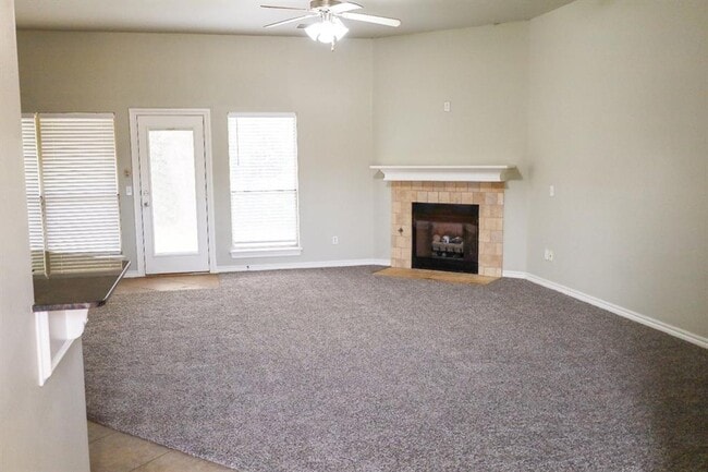 Building Photo - 2704 NE 129th St