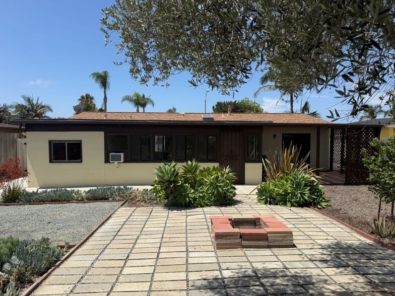 View of house from rear garden - 3112 Idlewild Way