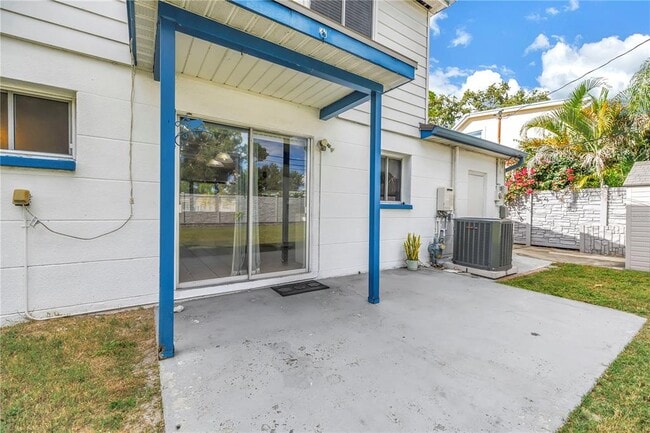 Building Photo - 6519 27th Way N