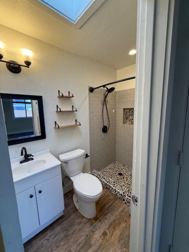 Building Photo - Coming Nov 17 - 3 Bedroom 2 Bath home in Clarkdale contact Property Pros Property Management