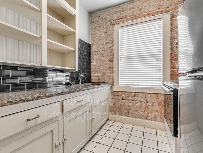 Building Photo - 429 NW 11th St