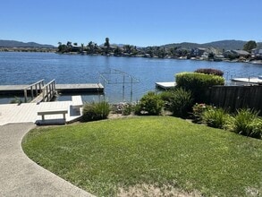Building Photo - 138 Del Oro Lagoon