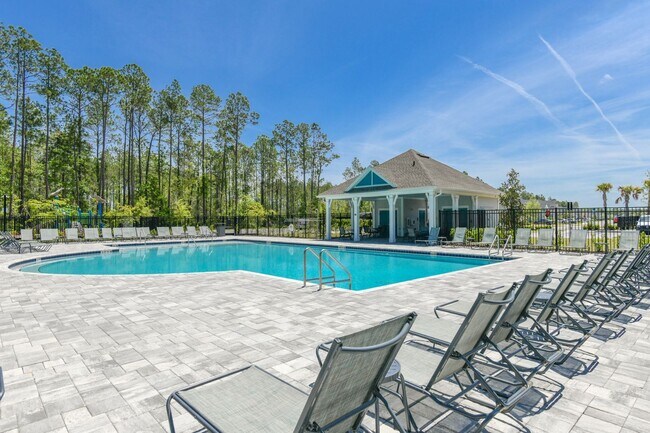 Building Photo - Beautiful 2 Bedroom, 2 Bathroom Home in St. Augustine Lakes