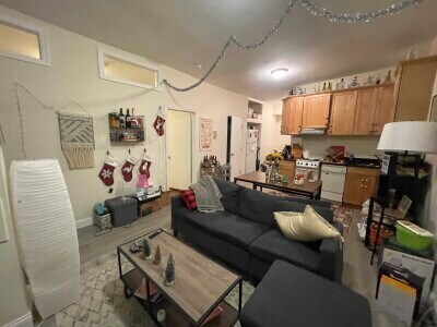 Building Photo - 19 Aberdeen St