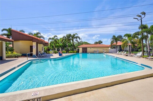 Building Photo - 2511 Hammock Ct