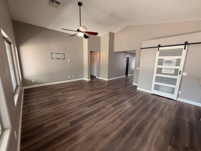 Building Photo - Renovated 5-Bedroom Corner Lot Home with Luxury Upgrades
