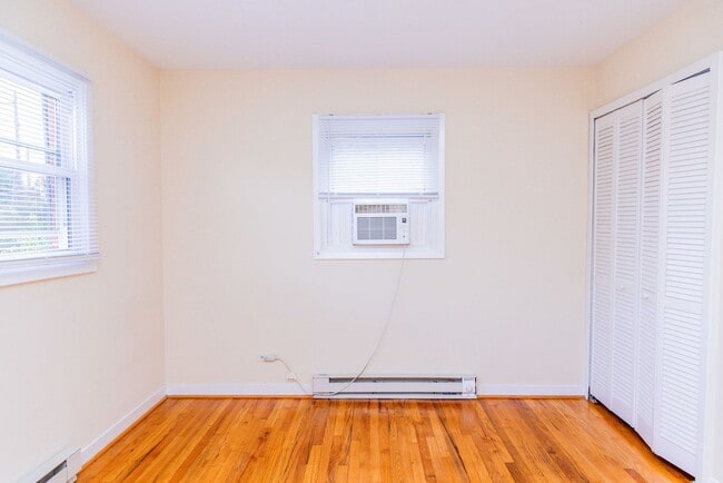 Building Photo - 1103 River Ct