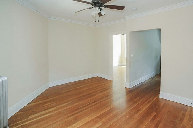 Building Photo - 4717 N Leavitt St