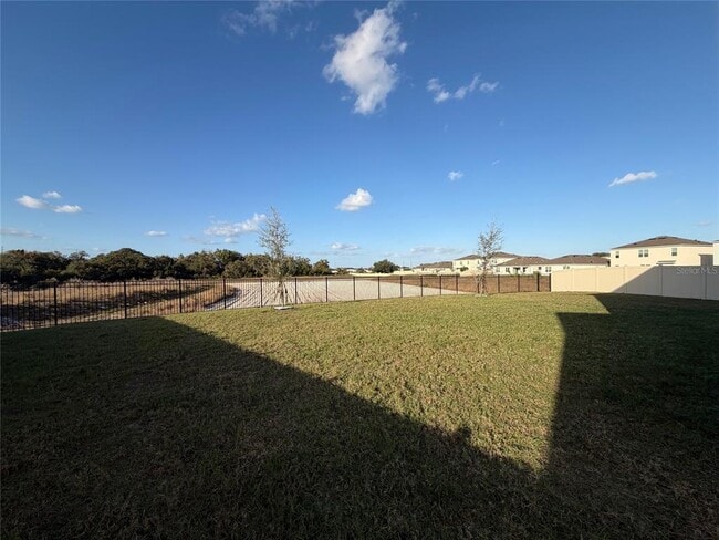 Building Photo - 929 Ambleside Dr