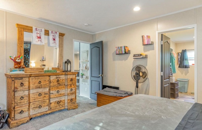 Building Photo - 3824 Wayside Rd