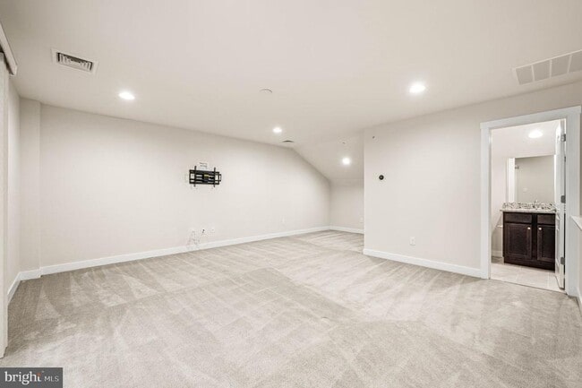 Building Photo - 108 Prince George St