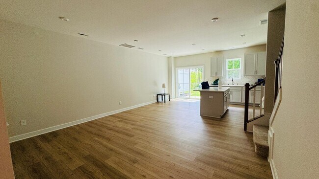 Building Photo - 409 Erbusco Dr