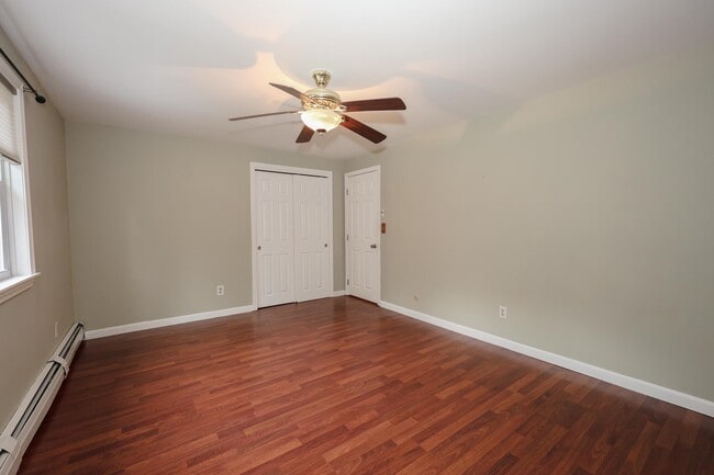 Building Photo - 81 Orchard Path Rd