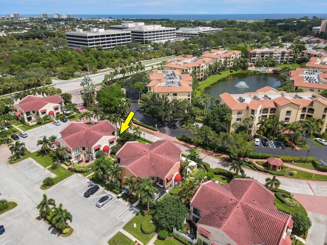 Building Photo - 28 Uno Lago Dr