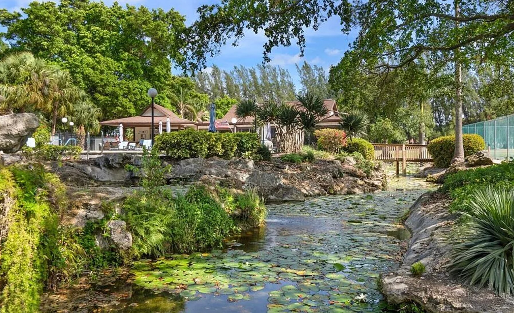 Building Photo - 501 Forest Lakes Blvd