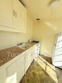 Building Photo - 3274 E Benson Hwy