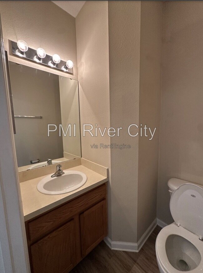 Building Photo - 1740 Biscayne Bay Cir
