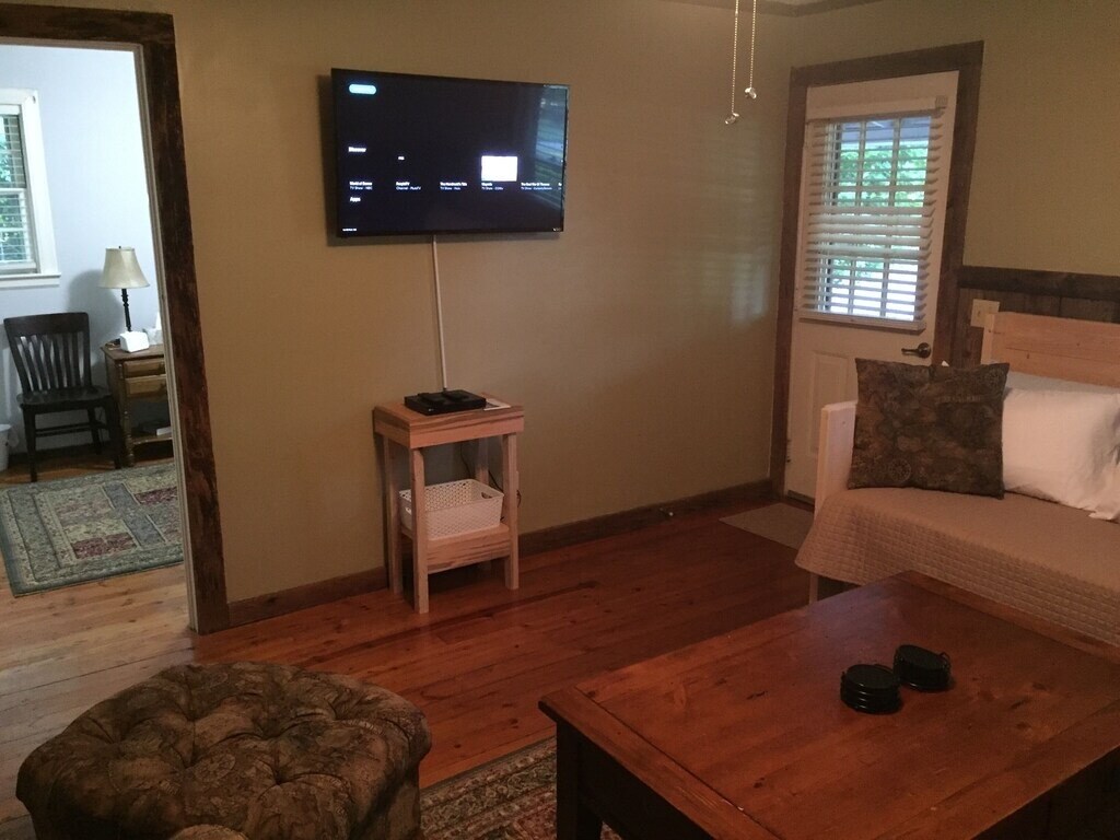 Building Photo - 70 Possum Trot Ln