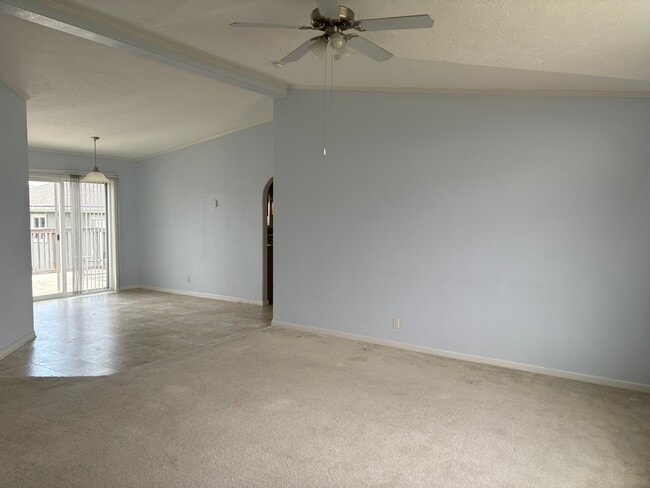 Building Photo - 1900 Plumcreek Ct