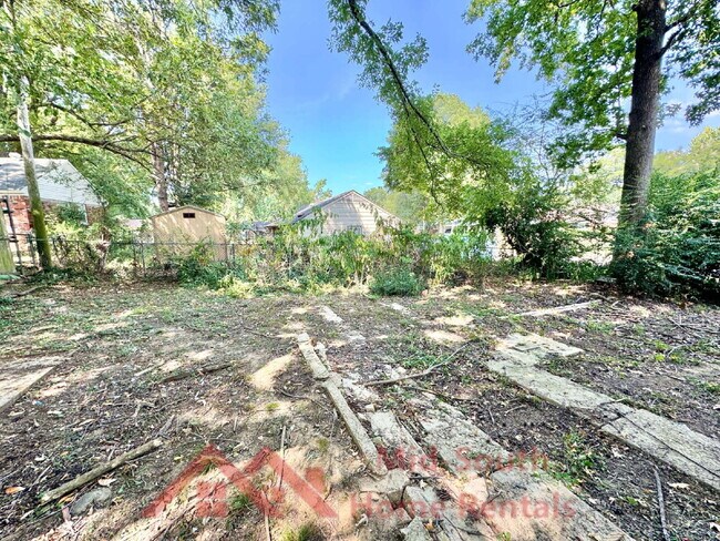 Building Photo - 2452 Debby Dr