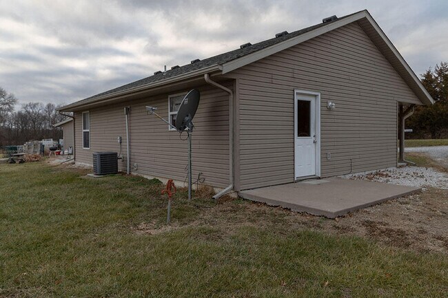Building Photo - 1546 Florence Dr
