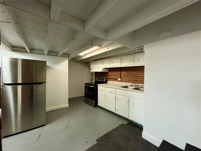Building Photo - 2007 S Ervay St