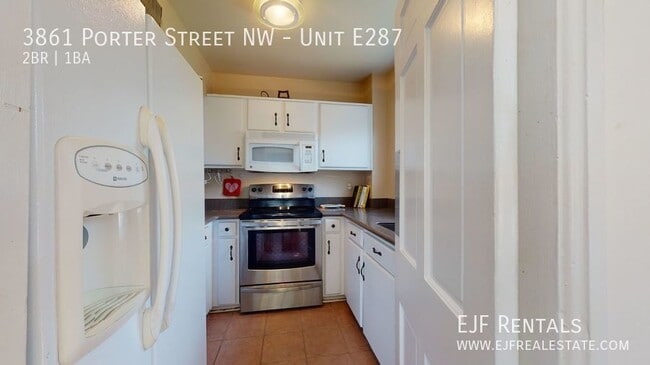 Building Photo - 3861 Porter St NW