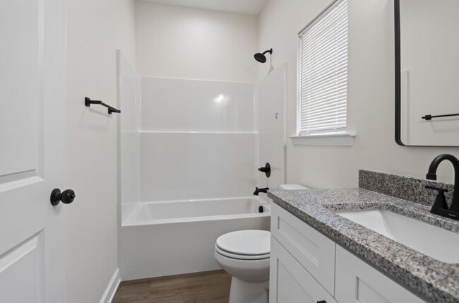 Building Photo - Inviting Home with Bright Interiors & Ceiling Fans Throughout - Comfortable Rental with Everyday ...