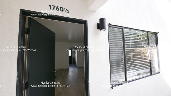 Building Photo - Chic Modern 2bdr/1bth Unit in Hillcrest! *...