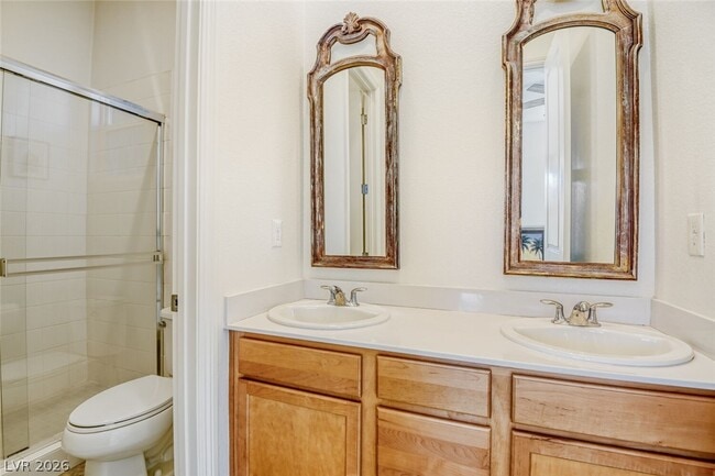 Building Photo - 2532 Ballatore St