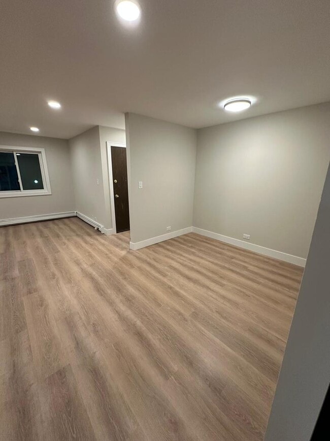 Building Photo - 1851 S Morris Hill Dr