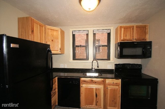 Building Photo - 2 br, 1 bath Apartment - 773 Shady Drive East