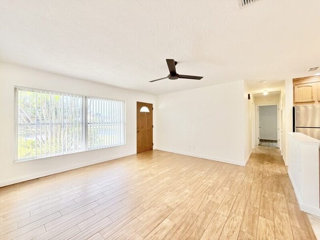 Building Photo - 2701 56th Ln N