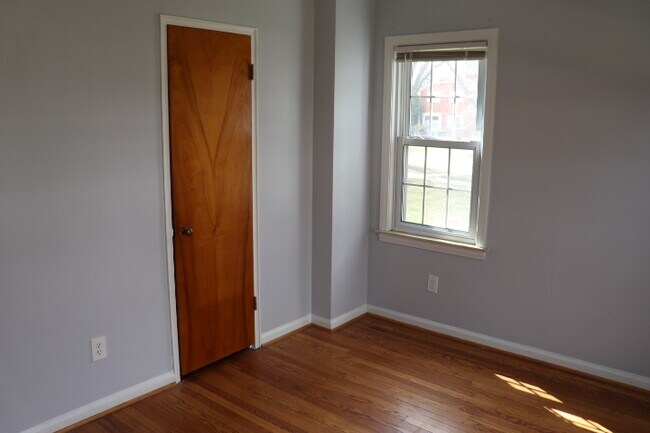 Bedroom - 21726 Snow Ave