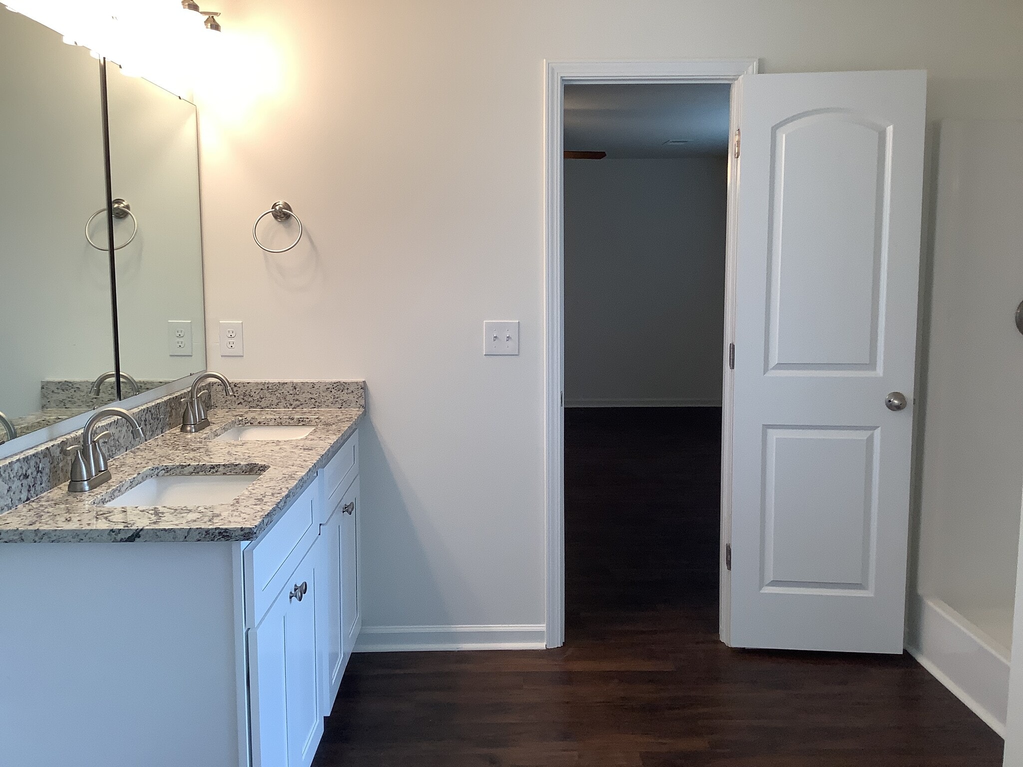 Building Photo - 36 Jones Creek Cir