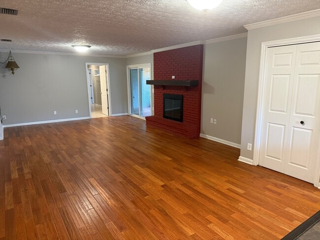 Building Photo - 2374 Stafford Dr